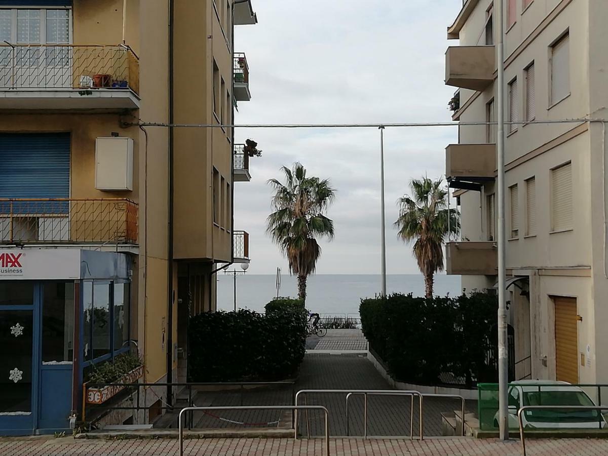 A Due Passi Dal Mare Διαμέρισμα Σέστρι Λεβάντε Εξωτερικό φωτογραφία